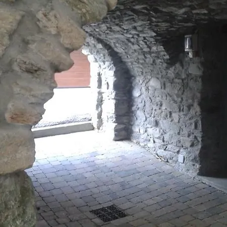 La Tour