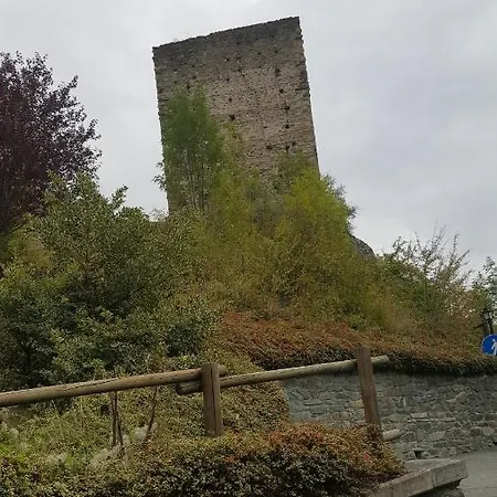 La Tour *
