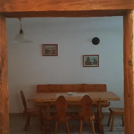La Tour Apartment *